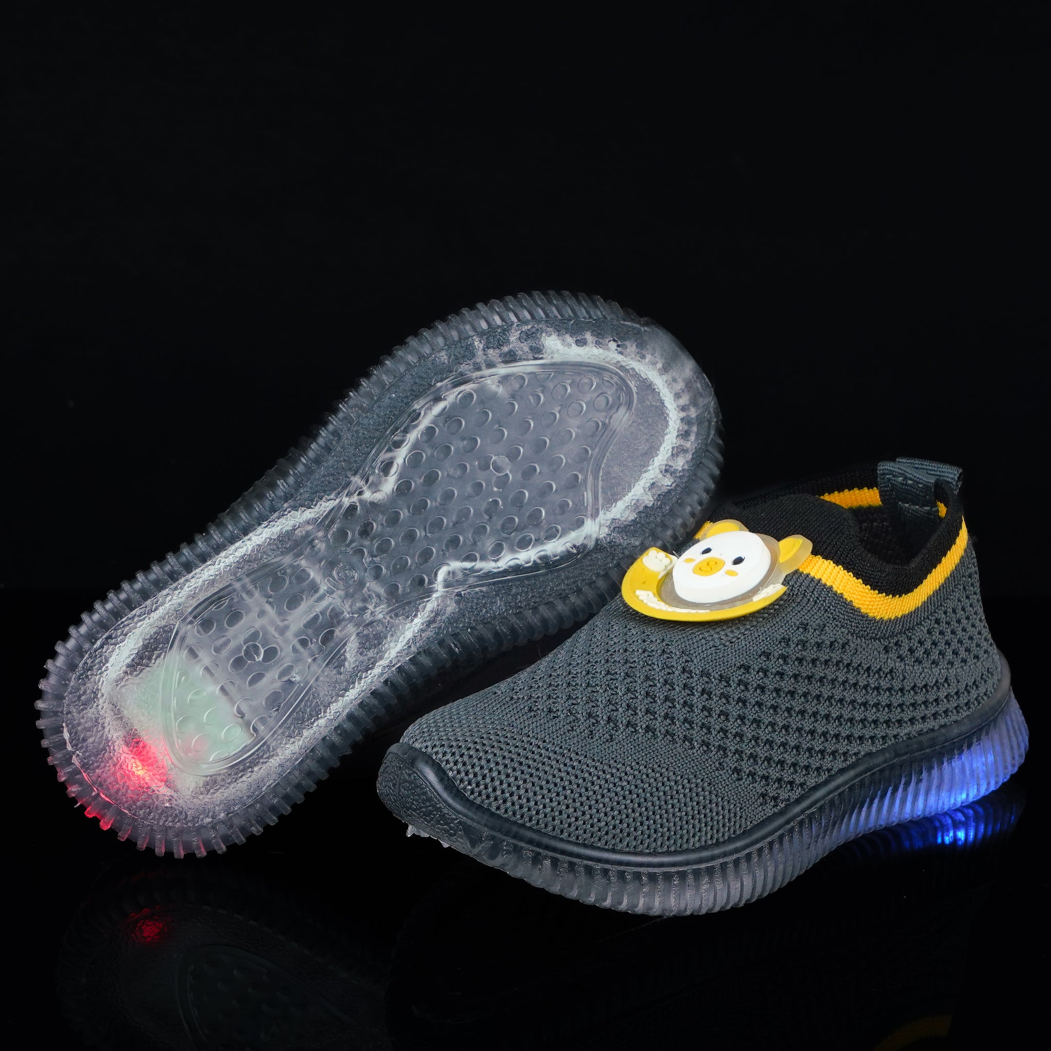 Kats GLOW-9 Kids Unisex Kids Slip on Trendy Boys and Girls Casuals with Led Light Shoes (2.5 Years to 5 Years)